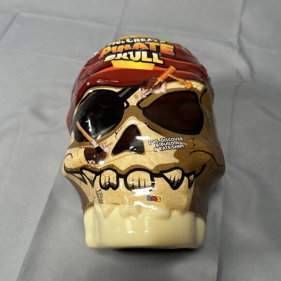 Dig & Create Pirate Skull. Dig Discover & Build a Pirate Ship - Picture 2 of 9